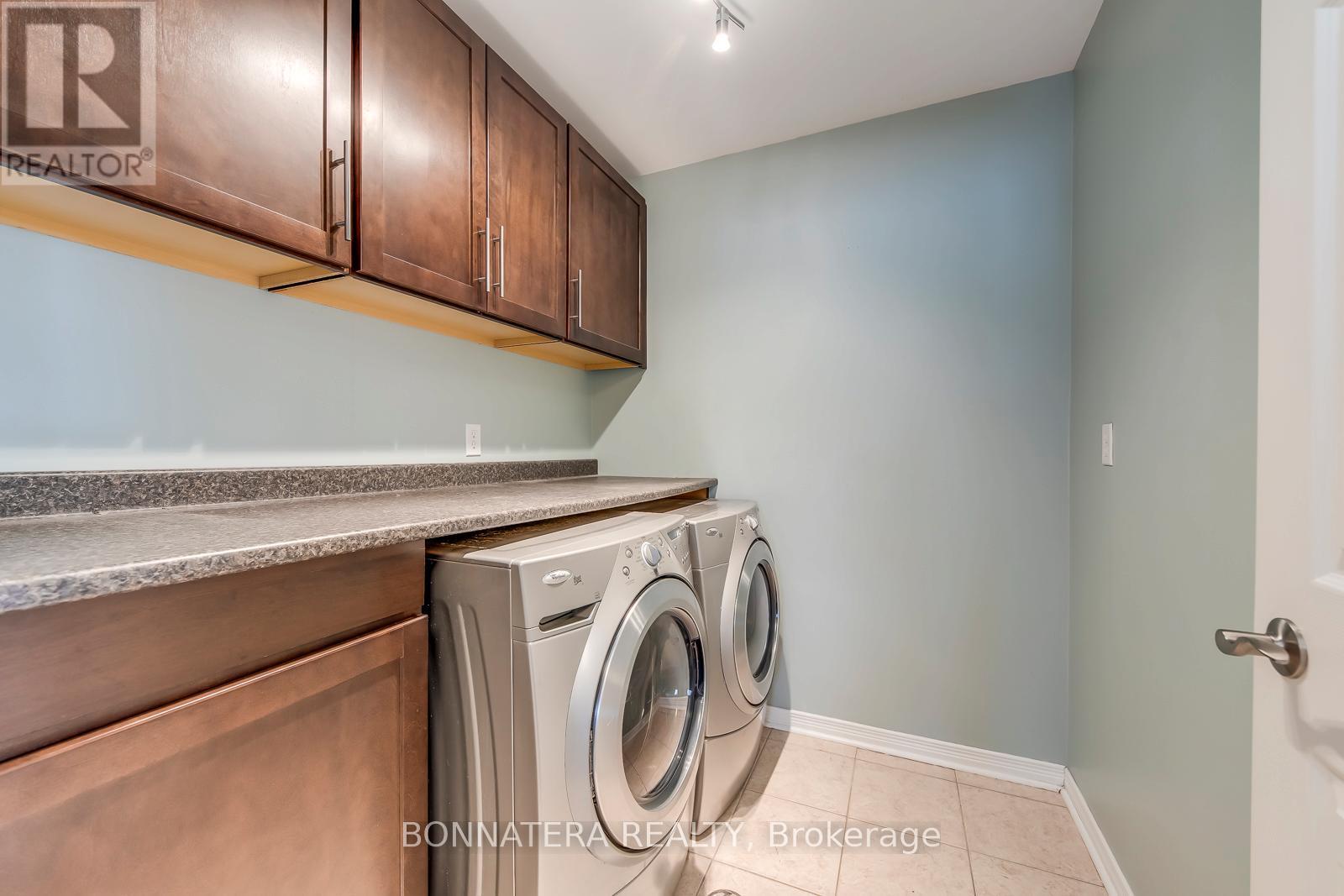 411 Hobbs Crescent, Milton, Ontario  L9T 0J2 - Photo 32 - W12909112