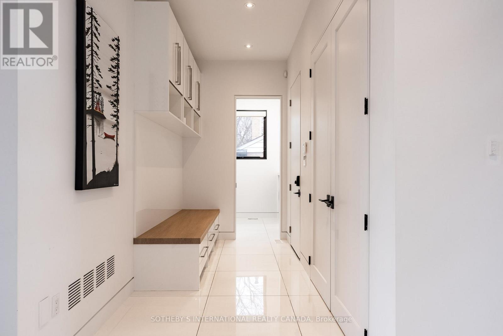 1388 Acton Crescent, Oakville, Ontario  L6J 2S5 - Photo 24 - W12909150