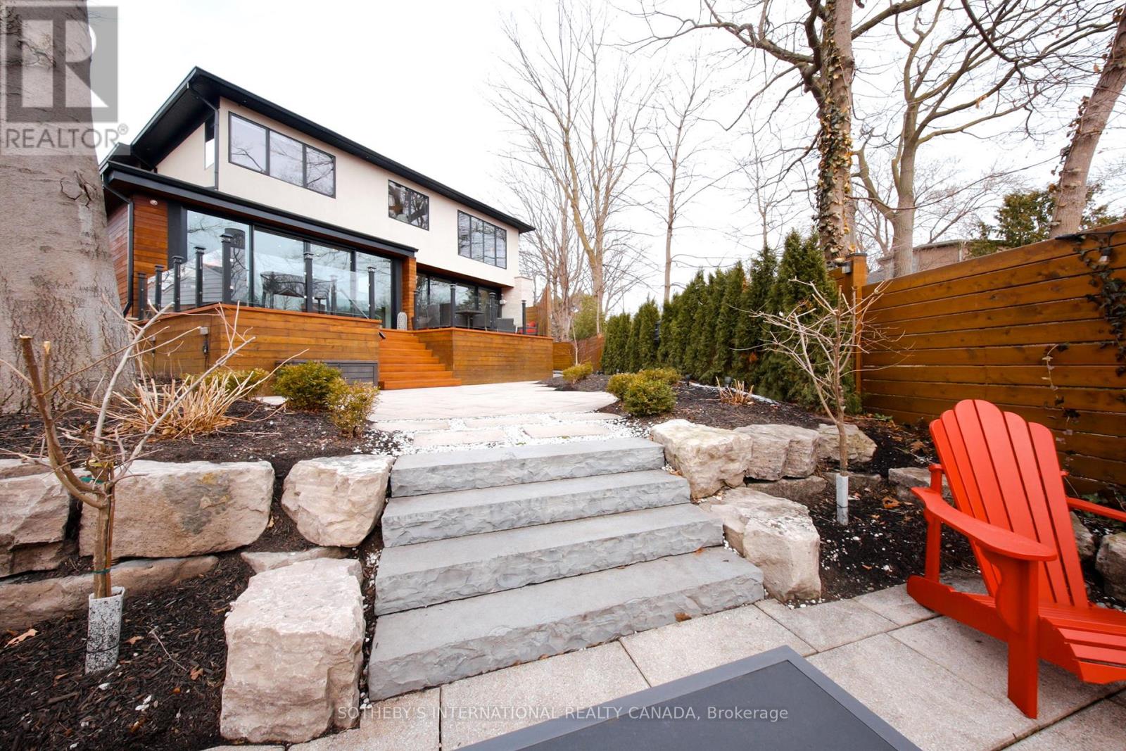 1388 Acton Crescent, Oakville, Ontario  L6J 2S5 - Photo 44 - W12909150