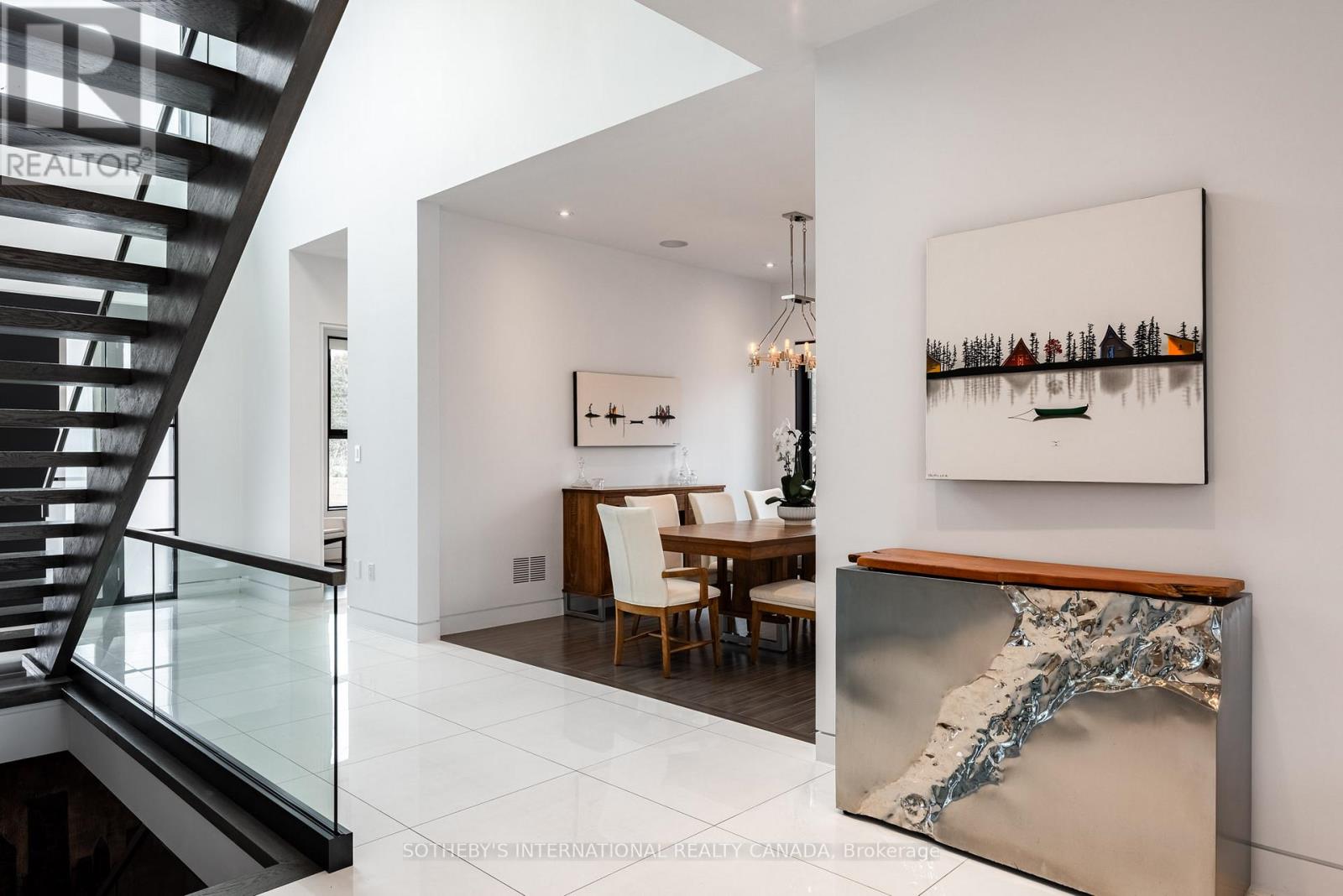 1388 Acton Crescent, Oakville, Ontario  L6J 2S5 - Photo 6 - W12909150