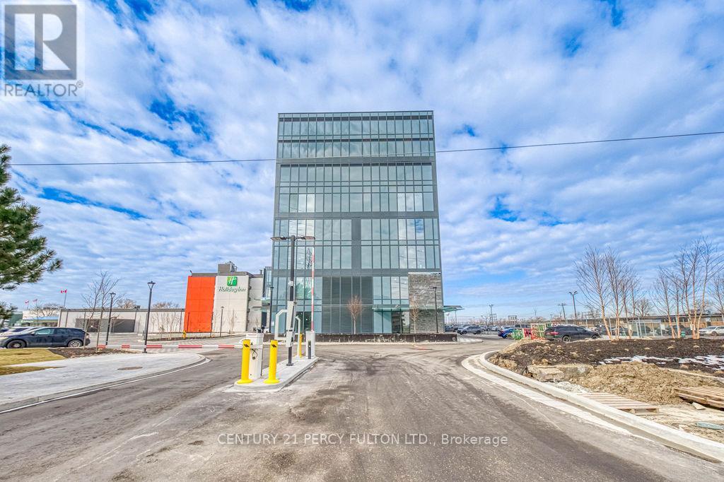 996 Martin Grove, Toronto (West Humber-Clairville), Ontario  M9W 4V8 - Photo 3 - W12909152