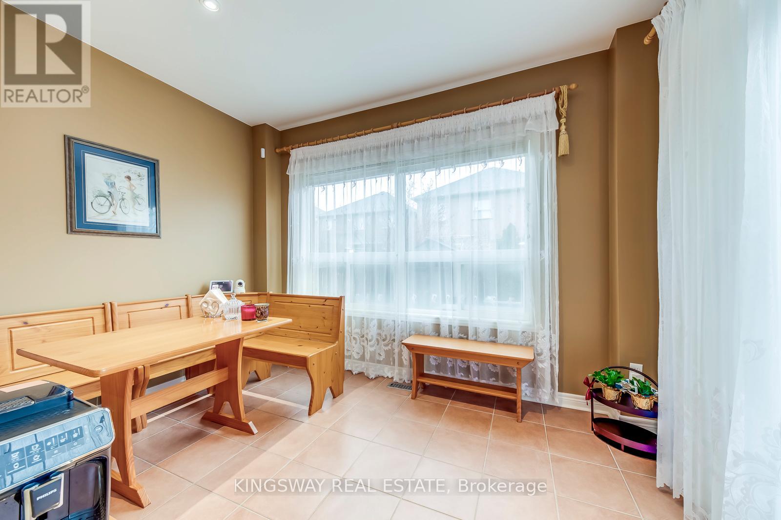 5829 Yachtsman Crossing, Mississauga, Ontario  L5M 6P1 - Photo 16 - W12909180