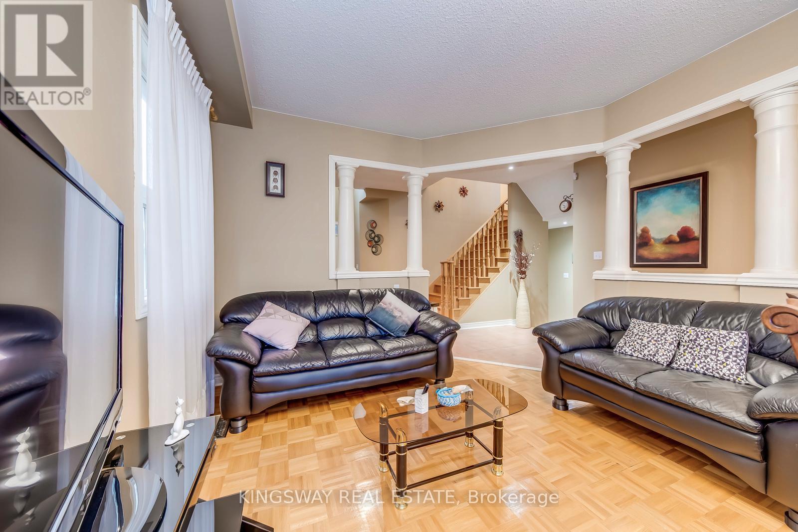 5829 Yachtsman Crossing, Mississauga, Ontario  L5M 6P1 - Photo 7 - W12909180