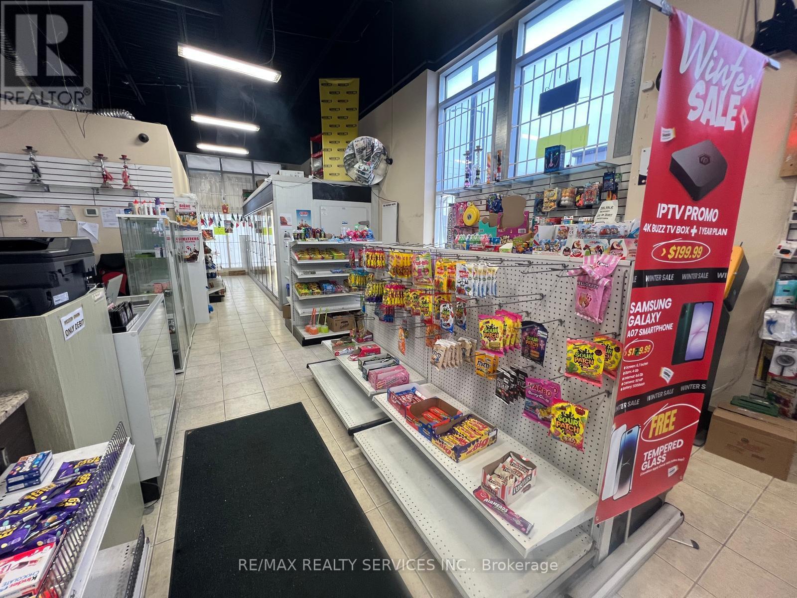 16 - 10 Dewside Drive, Brampton, Ontario  L6R 3Y3 - Photo 8 - W12909222