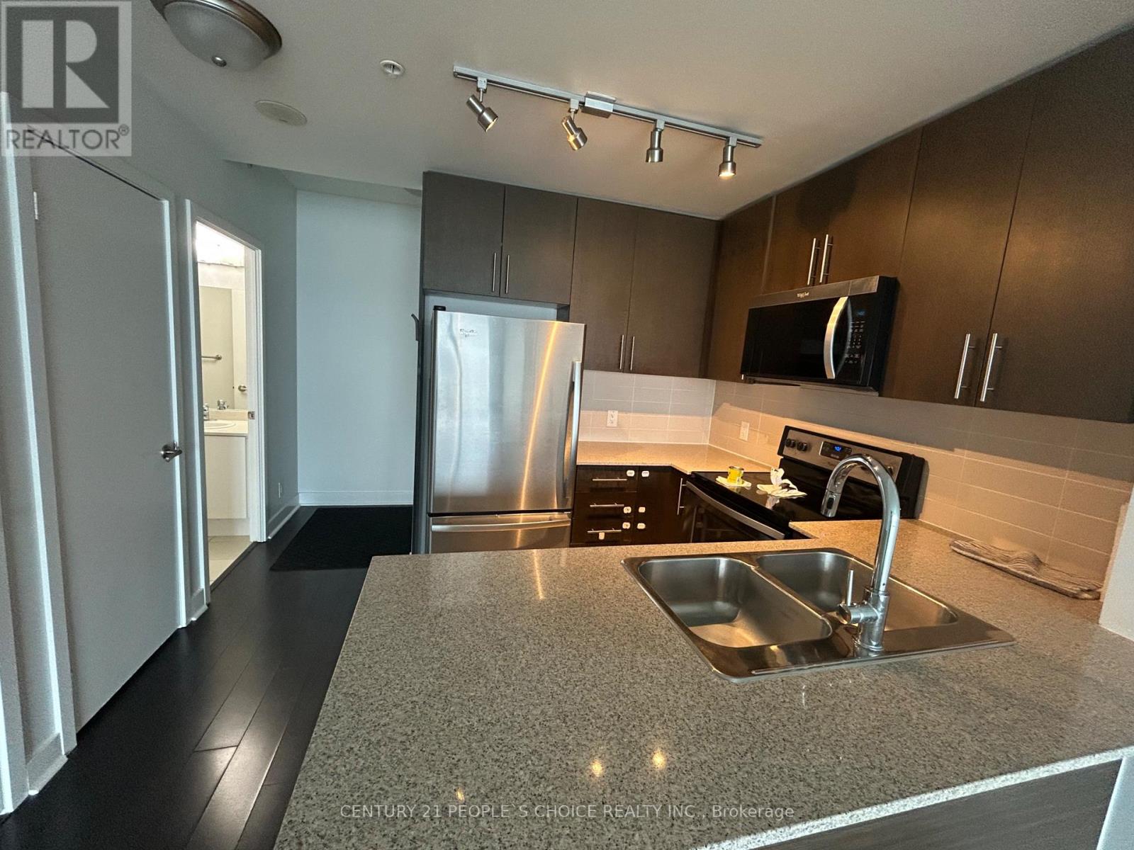 1006 - 3985 Grand Park Drive, Mississauga (City Centre), Ontario  L5B 0H8 - Photo 3 - W12909232