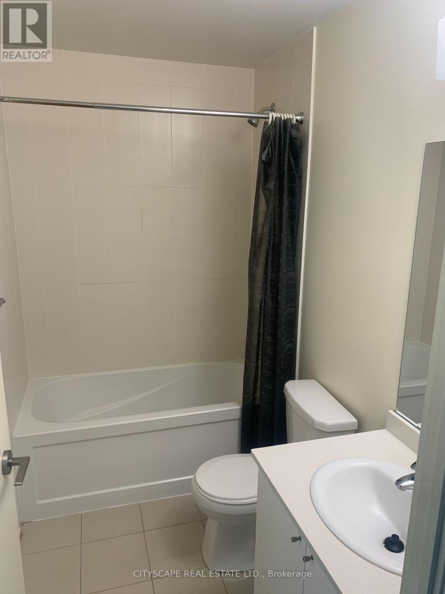 1302 - 3985 Grand Park Drive, Mississauga (City Centre), Ontario  L5B 0H8 - Photo 6 - W12909286