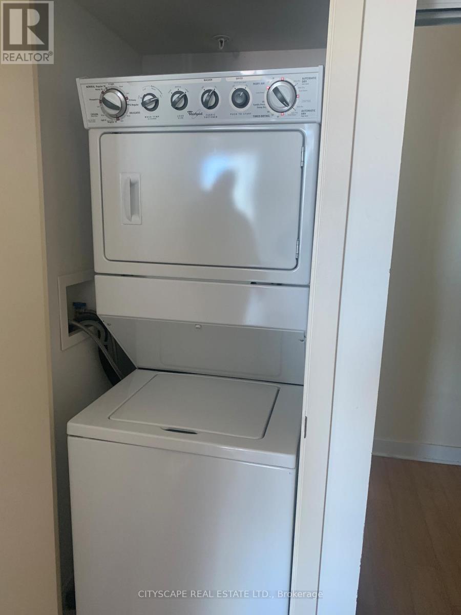 1302 - 3985 Grand Park Drive, Mississauga (City Centre), Ontario  L5B 0H8 - Photo 8 - W12909286