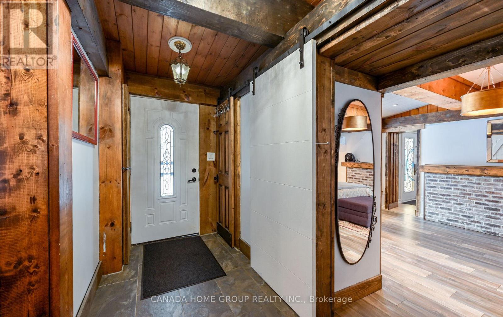 15472 Mclaughlin Road, Caledon, Ontario  L7C 1J5 - Photo 5 - W12909328