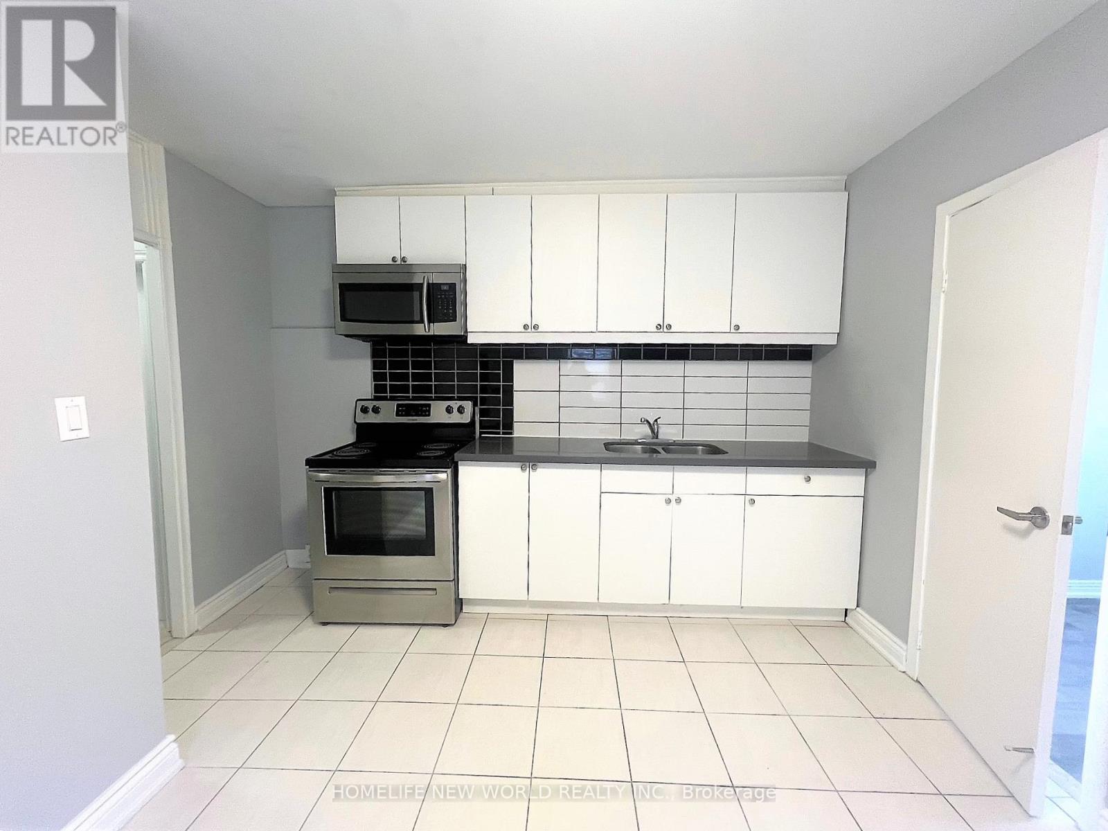 1 - 2 Thornton Avenue, Toronto (Caledonia-Fairbank), Ontario  M6E 2C9 - Photo 2 - W12909372