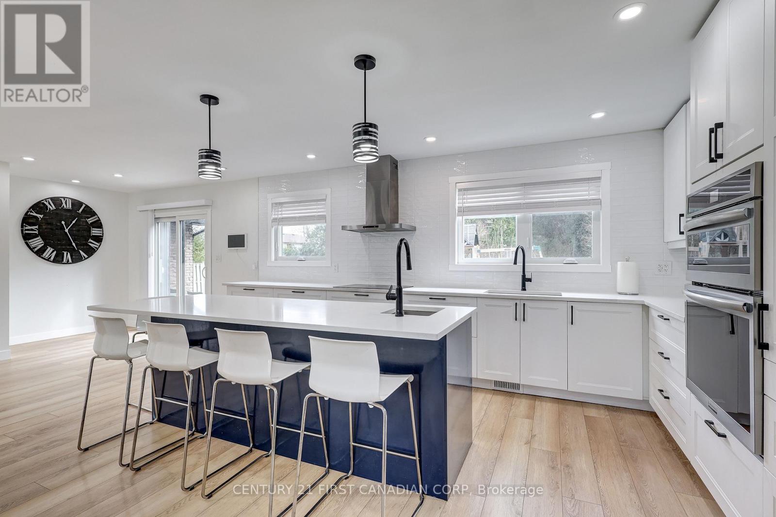 123 Hillsmount Crescent, London South, Ontario  N6K 1V6 - Photo 17 - X12907856