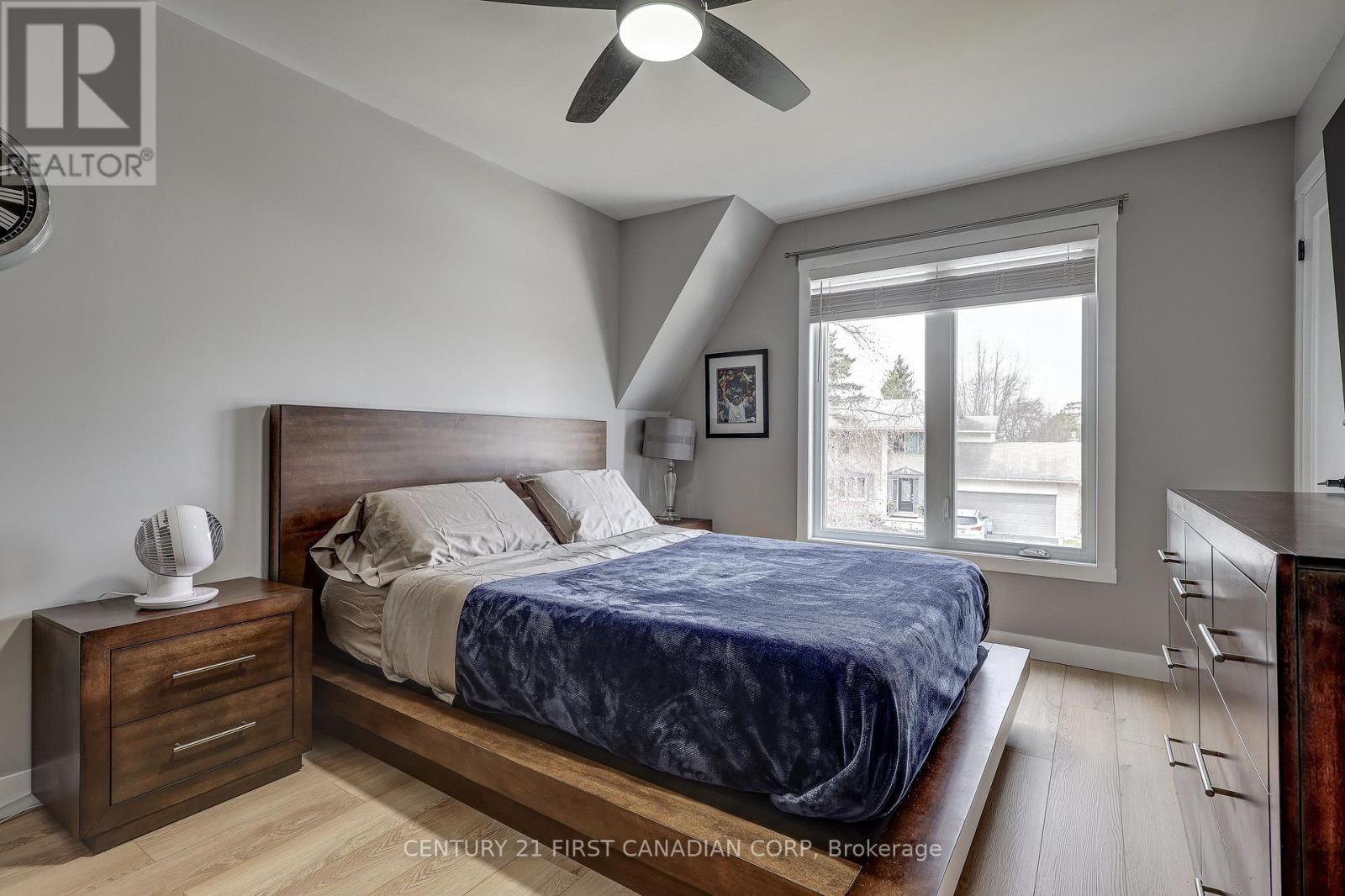 123 Hillsmount Crescent, London South, Ontario  N6K 1V6 - Photo 25 - X12907856