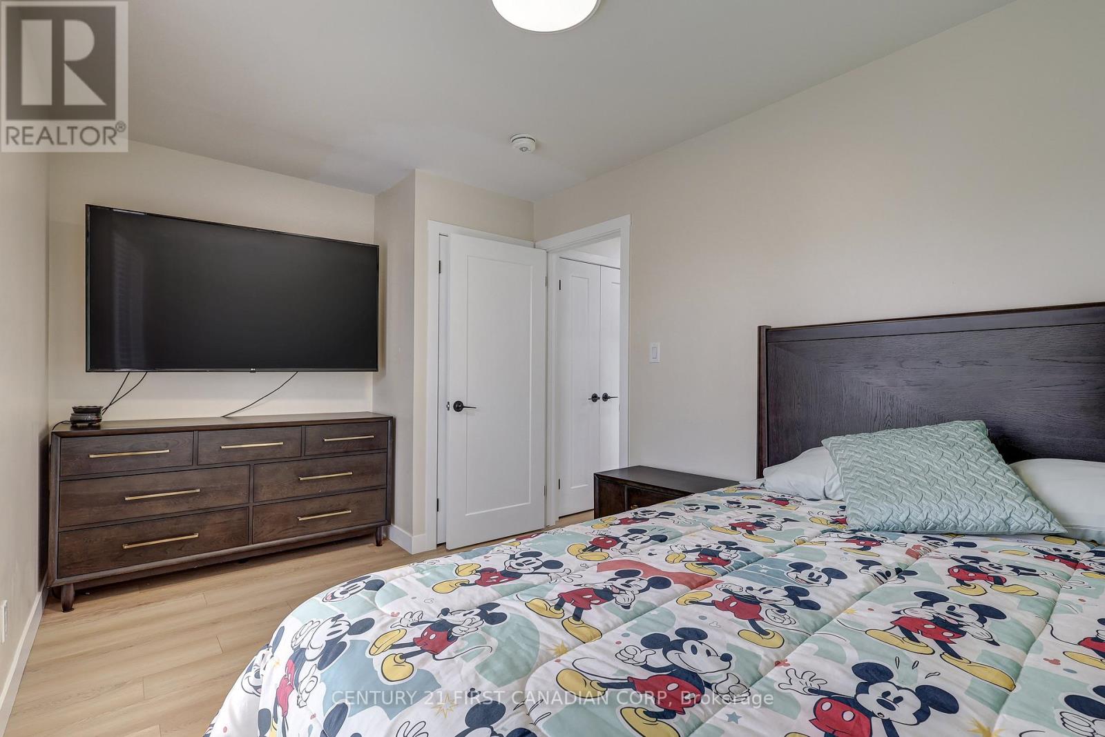 123 Hillsmount Crescent, London South, Ontario  N6K 1V6 - Photo 29 - X12907856