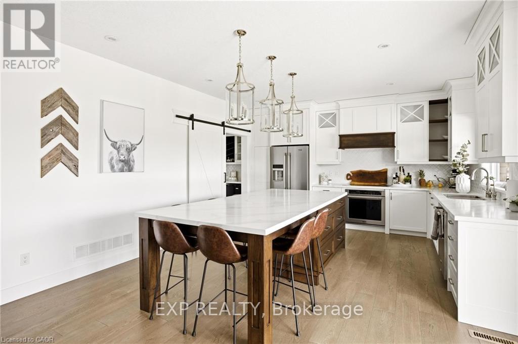 8476 Imperial Road, Malahide, Ontario  N5H 2R2 - Photo 13 - X12909062