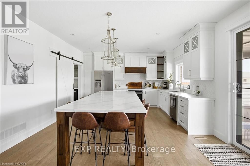 8476 Imperial Road, Malahide, Ontario  N5H 2R2 - Photo 14 - X12909062