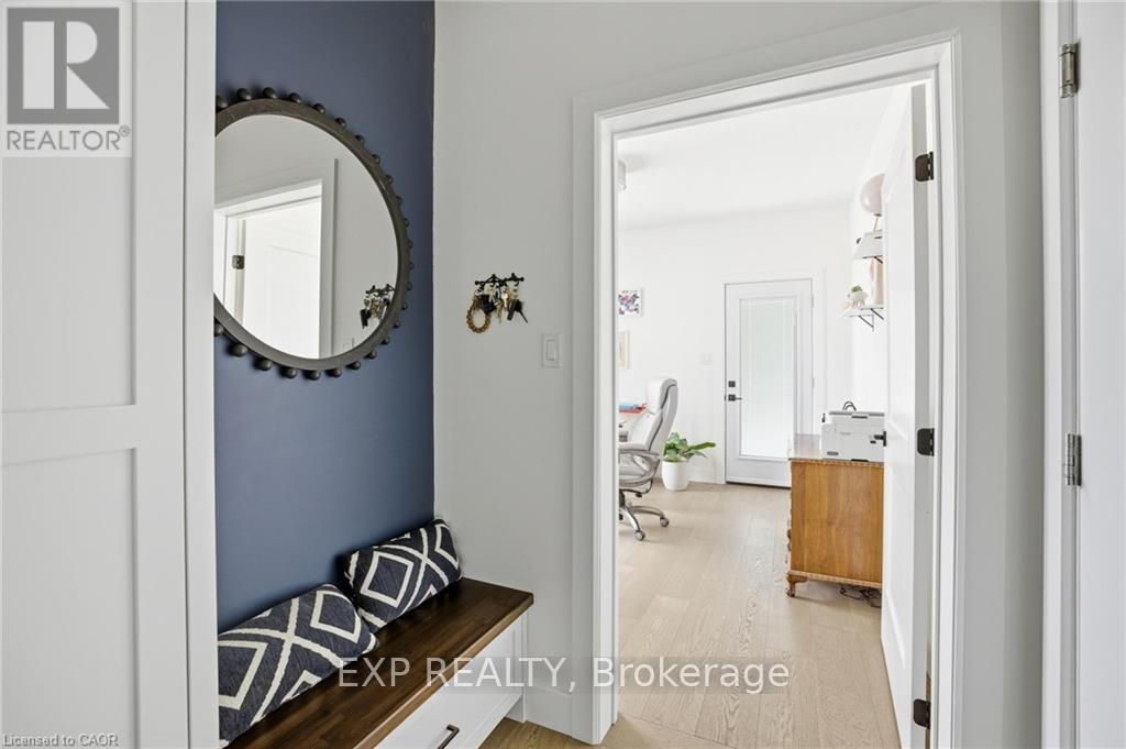 8476 Imperial Road, Malahide, Ontario  N5H 2R2 - Photo 20 - X12909062