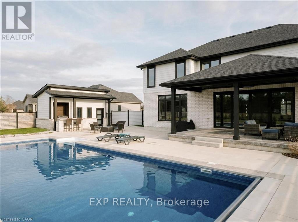 8476 Imperial Road, Malahide, Ontario  N5H 2R2 - Photo 5 - X12909062