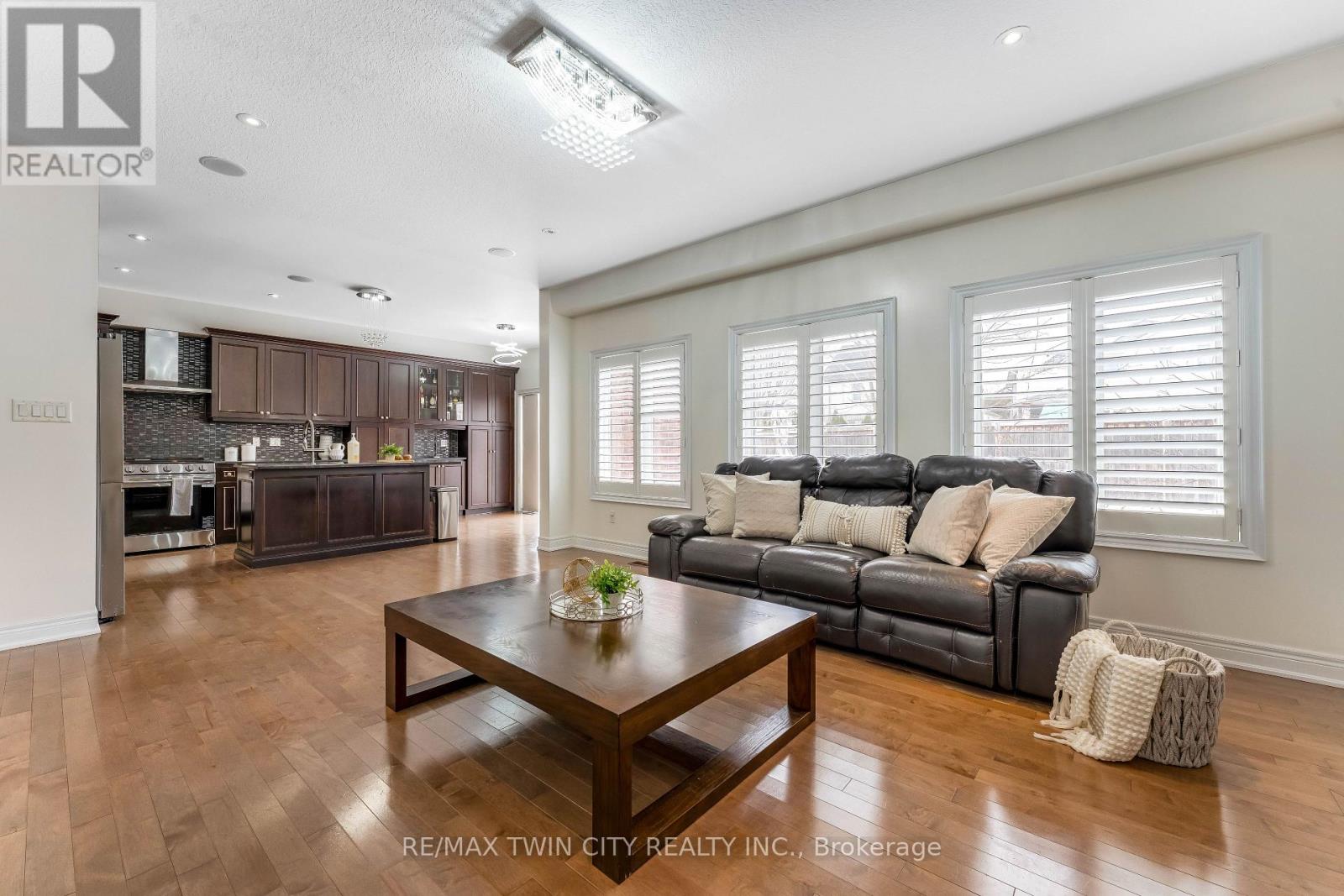 145 Redtail Street, Kitchener, Ontario  N2K 4J5 - Photo 9 - X12909160