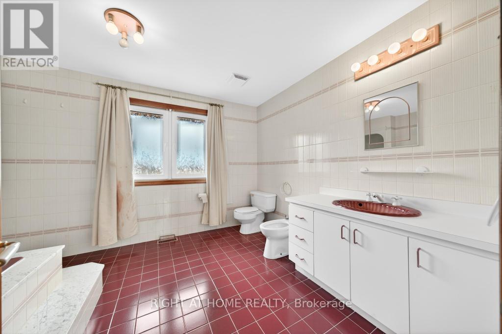 1055 Golf Club Road, Hamilton (Hannon), Ontario  L0R 1P0 - Photo 27 - X12909170