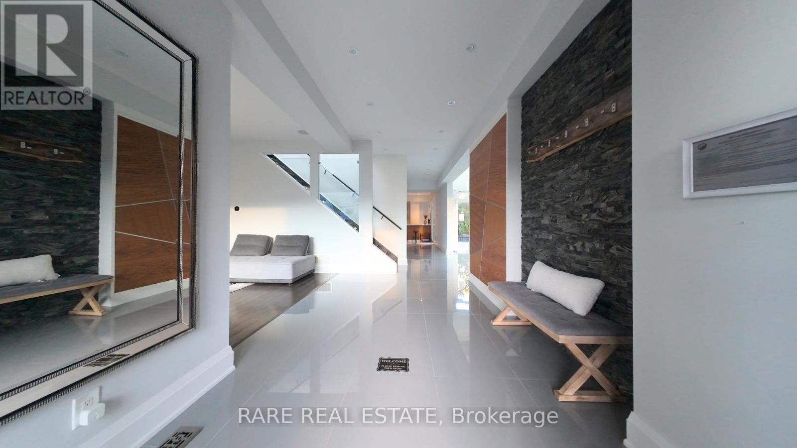 125 Craigmore Crescent, Blue Mountains, Ontario  L9Y 0N6 - Photo 2 - X12909200