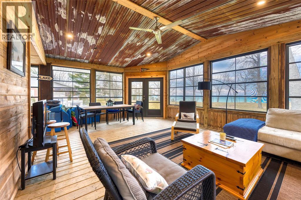 5168 Lakeshore Road, Plympton-Wyoming, Ontario  N0N 1J6 - Photo 22 - 25013568