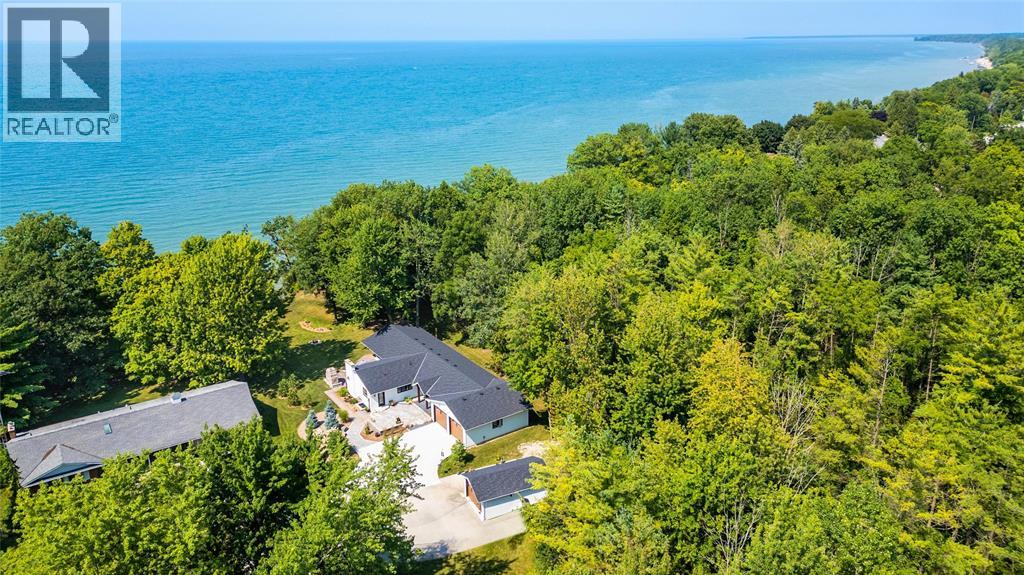 5168 Lakeshore Road, Plympton-Wyoming, Ontario  N0N 1J6 - Photo 45 - 25013568