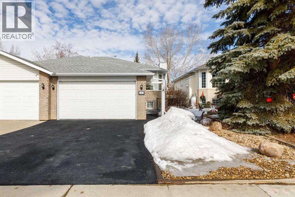 145 Doran Crescent, Red Deer, Alberta  T4R 2M8 - Photo 1 - A2293685