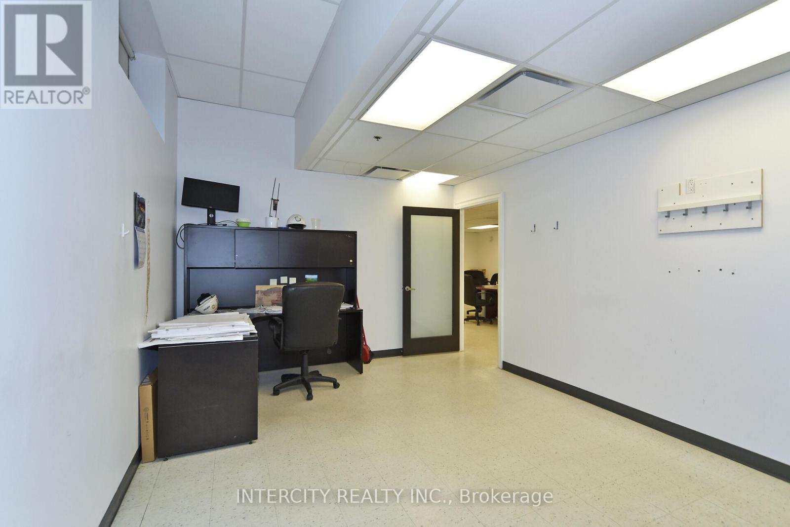 Bsmt - 6 Ronrose Drive, Vaughan, Ontario  L4K 4R3 - Photo 23 - N12390078