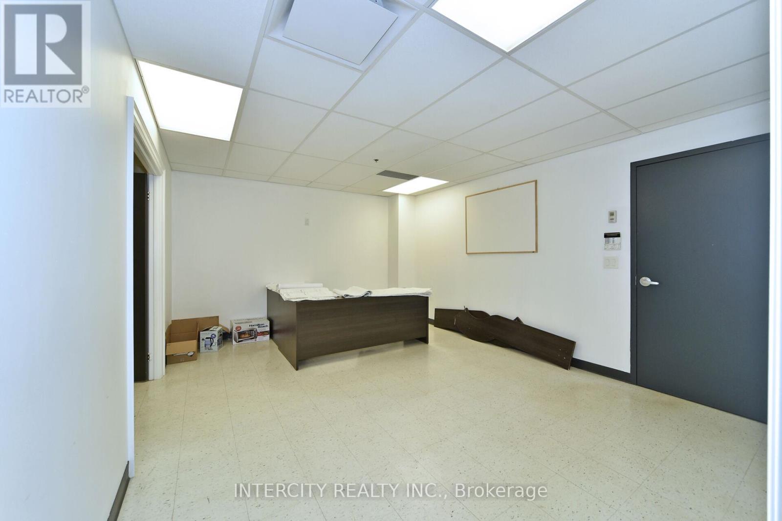 Bsmt - 6 Ronrose Drive, Vaughan, Ontario  L4K 4R3 - Photo 27 - N12390078