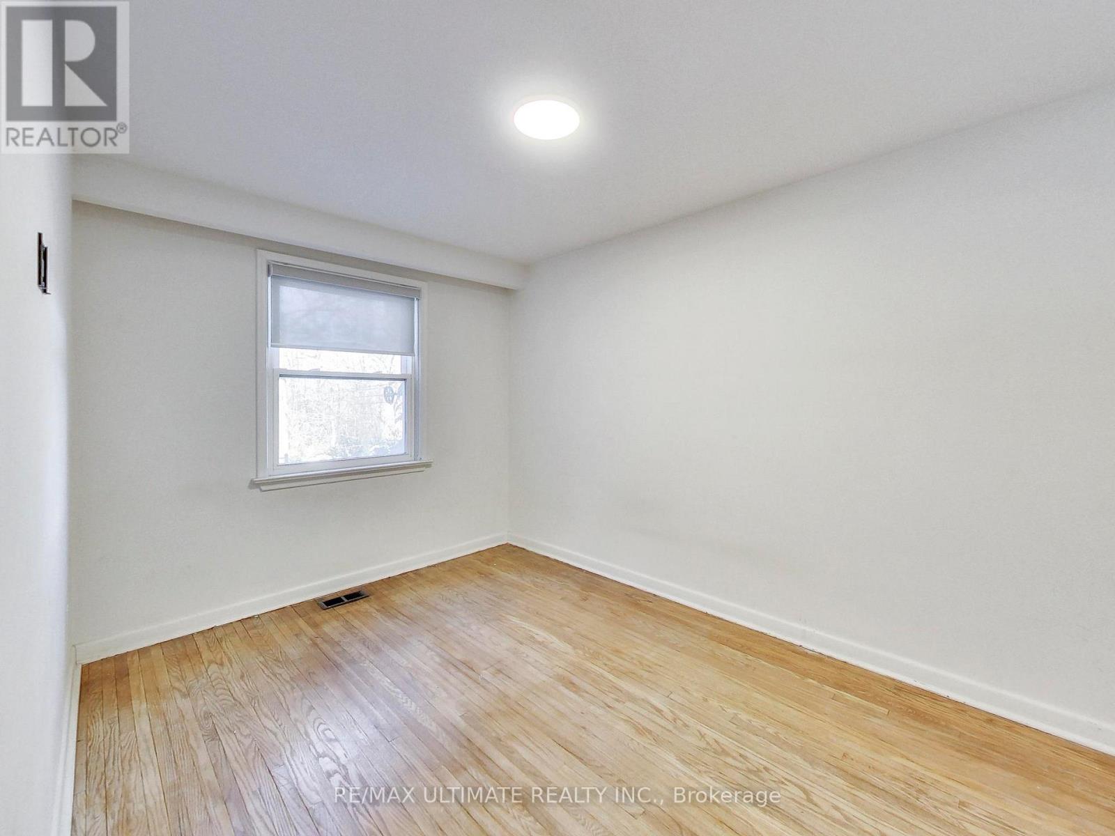 120 Edinborough Court, Toronto, Ontario  M6N 2E8 - Photo 12 - W12829060