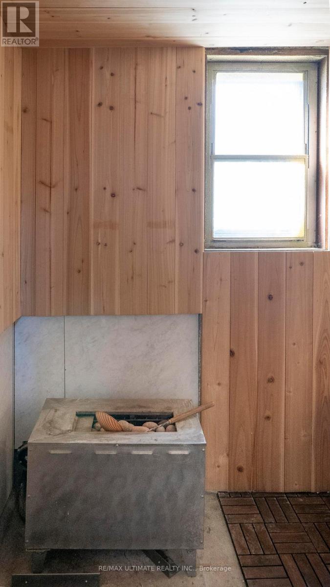 120 Edinborough Court, Toronto, Ontario  M6N 2E8 - Photo 27 - W12829060