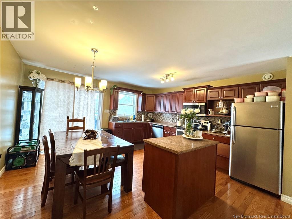 30 Burns Street, Fredericton, New Brunswick  E3G 4C8 - Photo 10 - NB135563