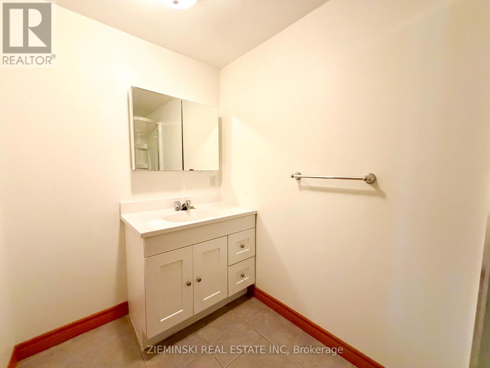 172 Elaine Avenue, Smooth Rock Falls, Ontario  P0L 2B0 - Photo 19 - T12909424