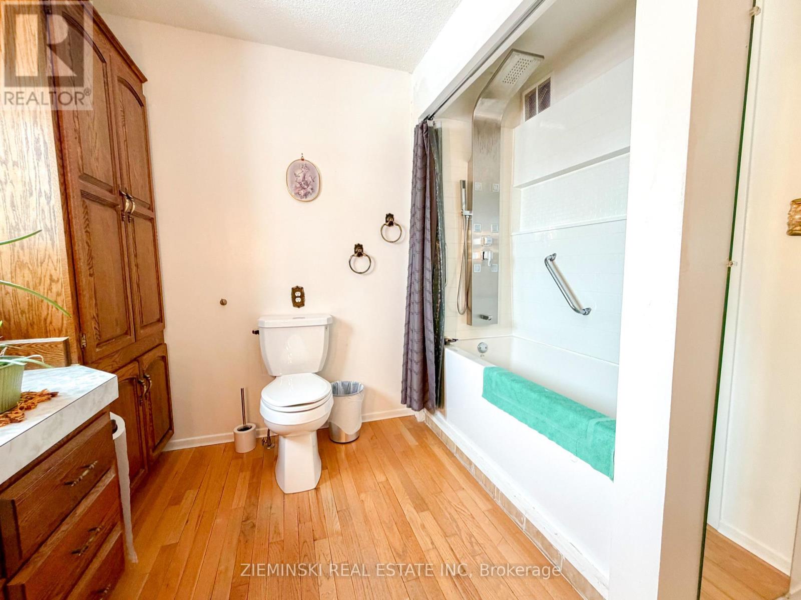 172 Elaine Avenue, Smooth Rock Falls, Ontario  P0L 2B0 - Photo 8 - T12909424