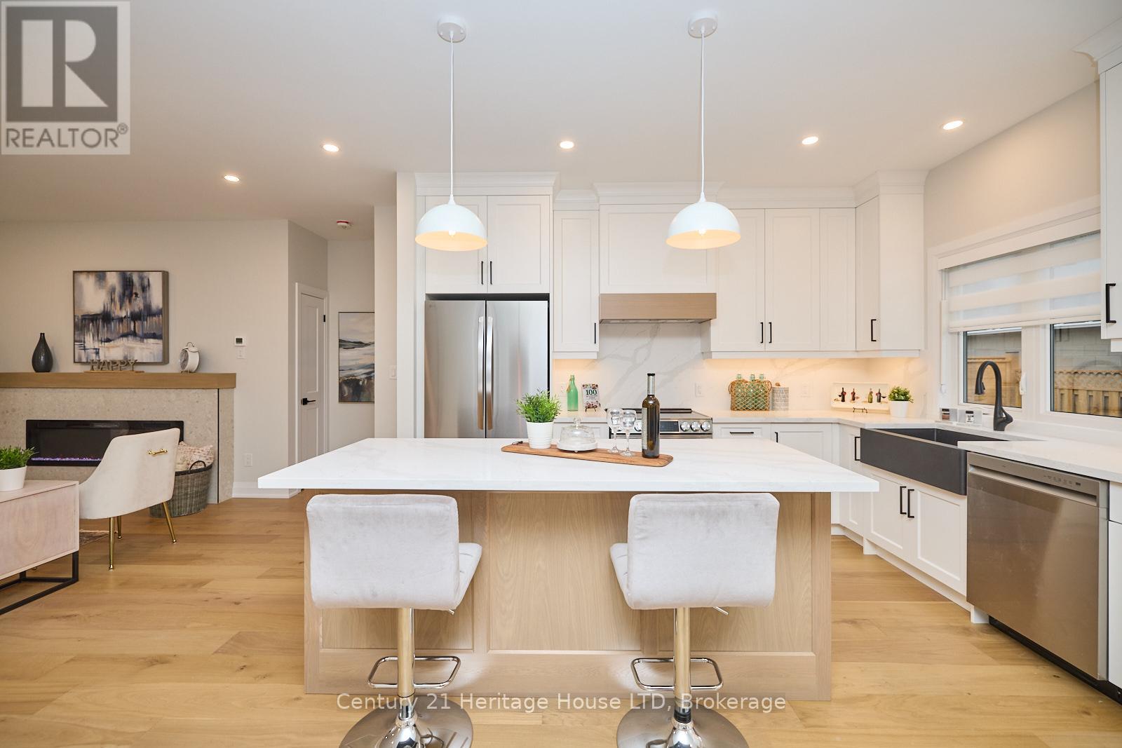 4 Meteor Street, St. Catharines, Ontario  L2S 2T1 - Photo 8 - X12909396