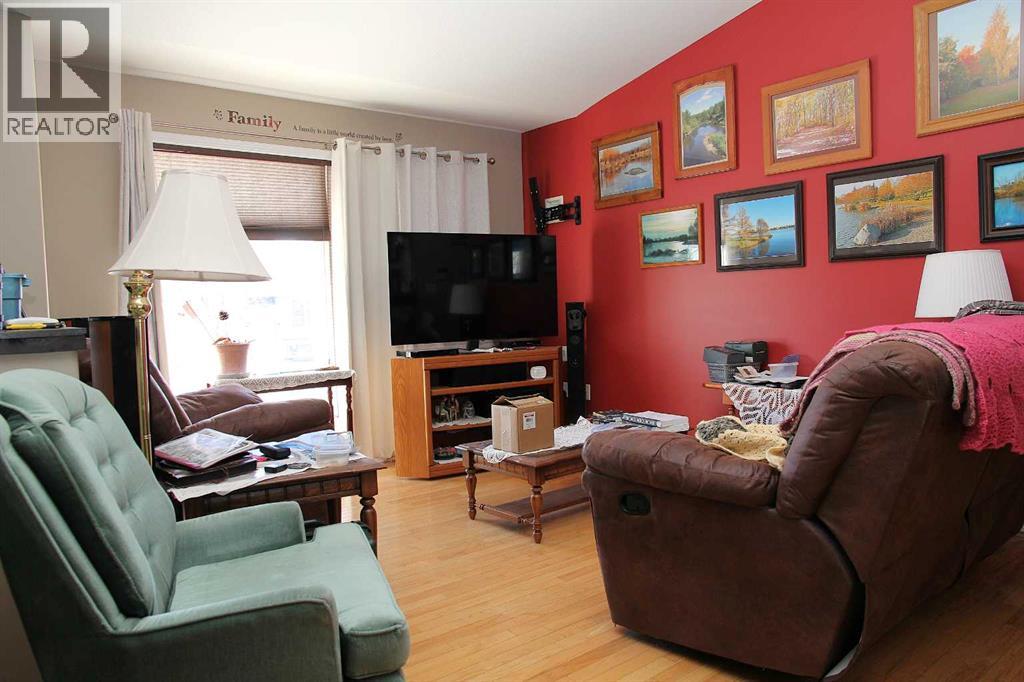 128 2 Avenue Se, Marshall, Saskatchewan  S0M 1R0 - Photo 4 - A2291388