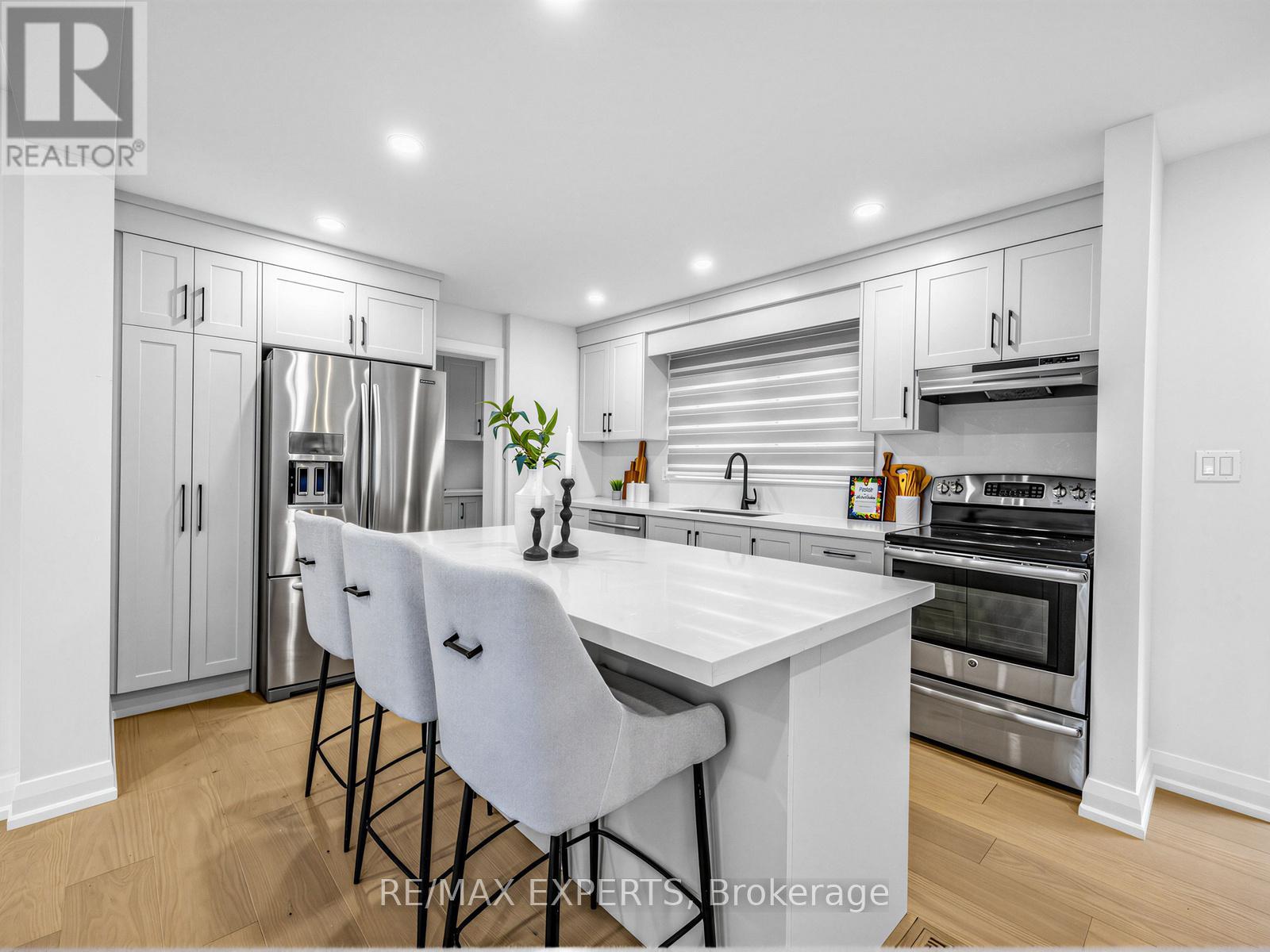 751 Lublin Avenue, Pickering (Bay Ridges), Ontario  L1W 1Z1 - Photo 8 - E12909070