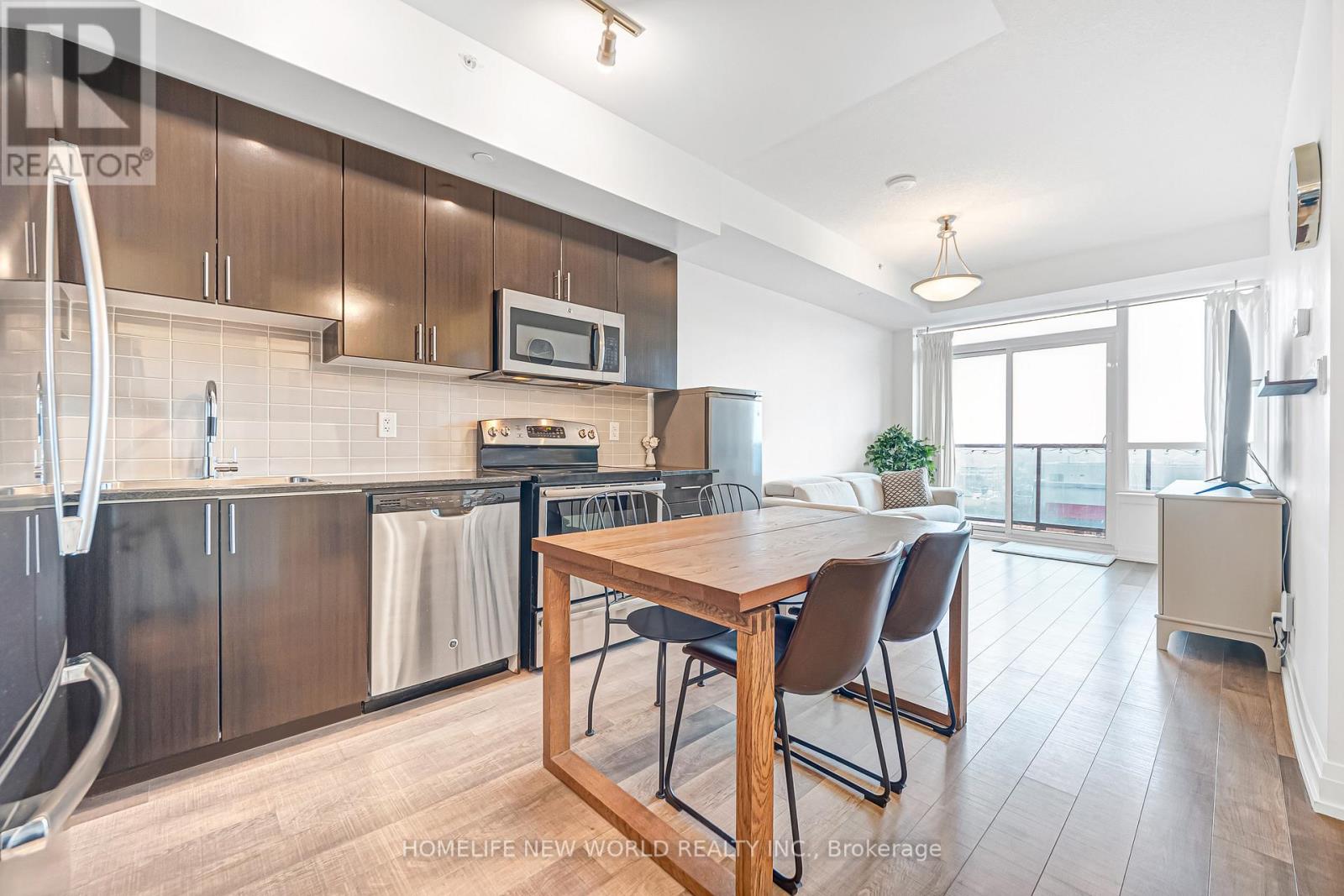 501 - 7165 Yonge Street, Markham (Grandview), Ontario  L3T 0C9 - Photo 5 - N12909310