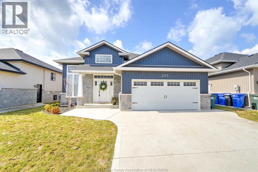 MLS# 26005967: 207 CLARKE STREET, Amherstburg, Canada