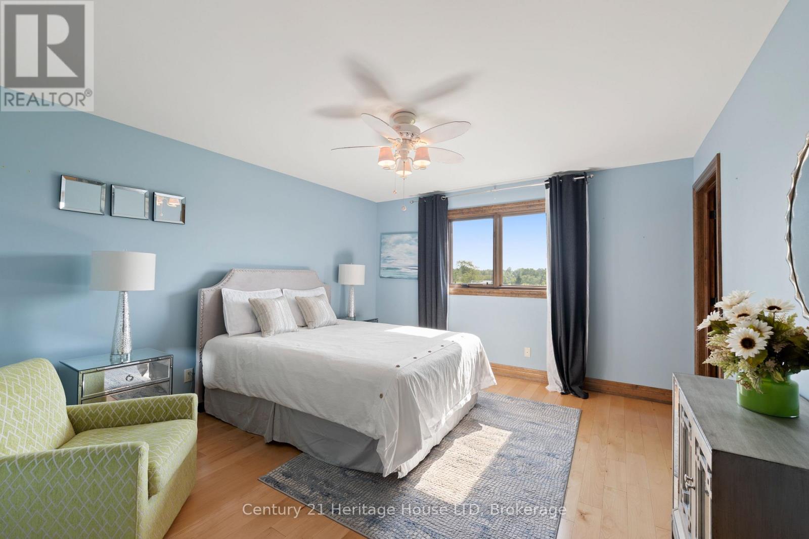 12679 Niagara Parkway, Niagara Falls, Ontario  L2E 6S6 - Photo 24 - X12219049