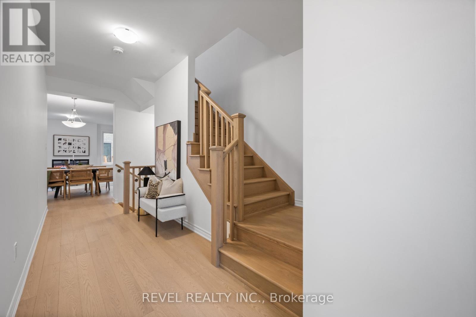 1387 Hearns Place, Milton (Bw Bowes), Ontario  L9E 2J8 - Photo 2 - W12903550