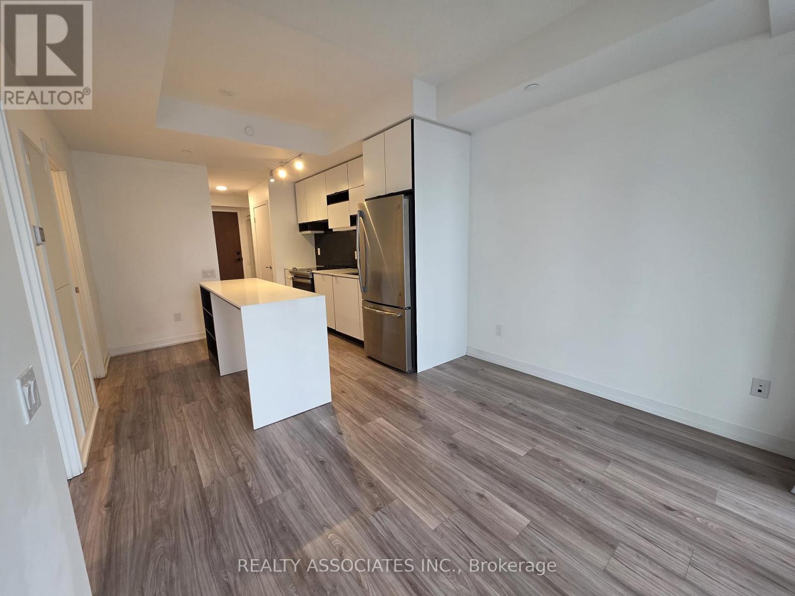 3112 - 4065 Confederation Parkway, Mississauga, Ontario  L5B 0L4 - Photo 6 - W12748652