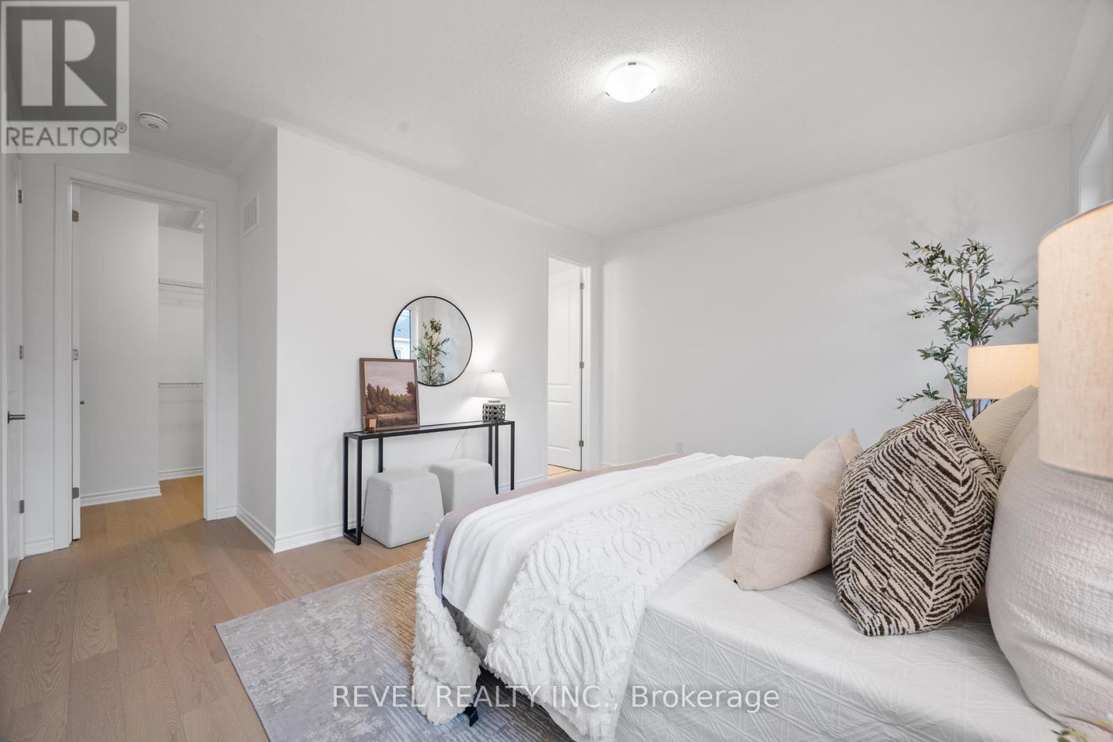 1387 Hearns Place, Milton, Ontario  L9E 2J8 - Photo 17 - W12903550