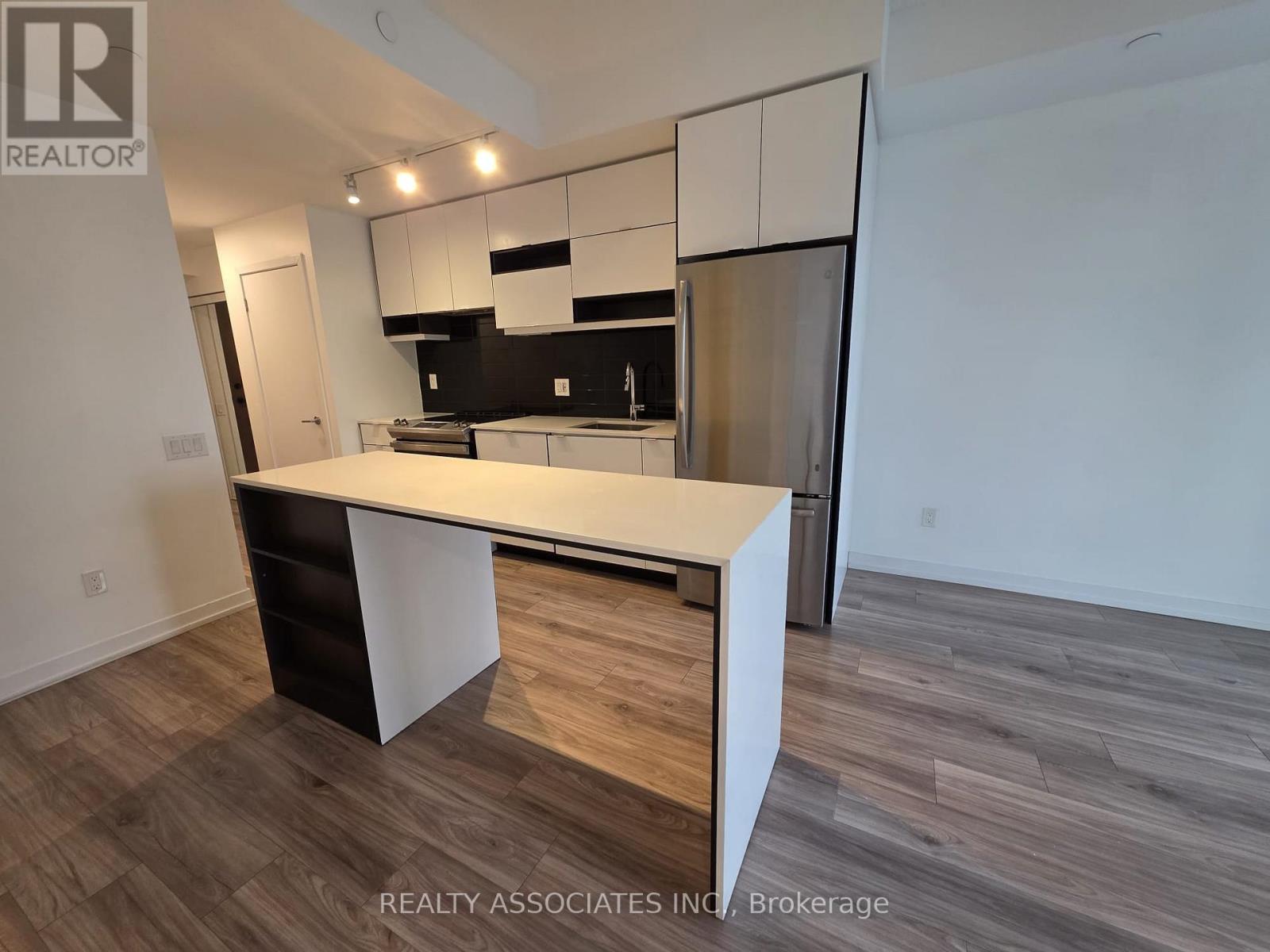 3112 - 4065 Confederation Parkway, Mississauga, Ontario  L5B 0L4 - Photo 7 - W12748652