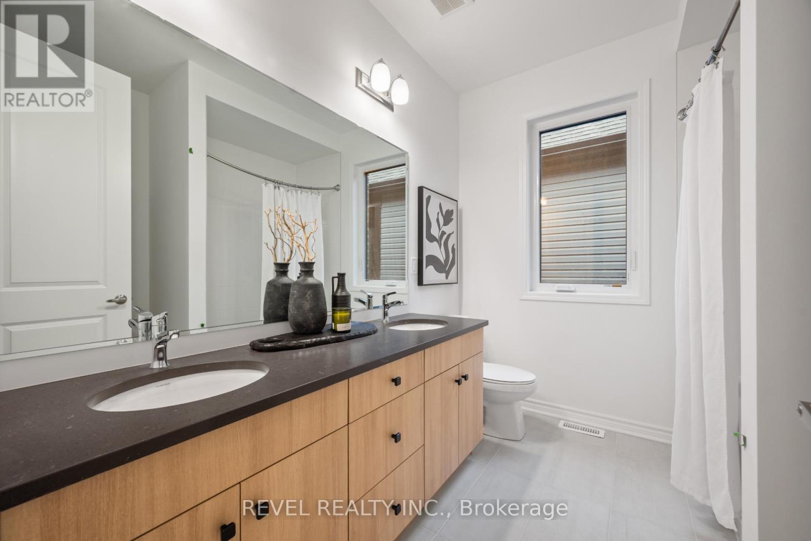 1387 Hearns Place, Milton, Ontario  L9E 2J8 - Photo 30 - W12903550