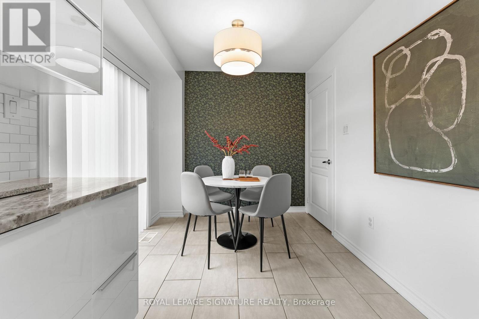 46 - 68 Birdstone Crescent, Toronto, Ontario M6N 5H5 - Photo 2 - W12908468