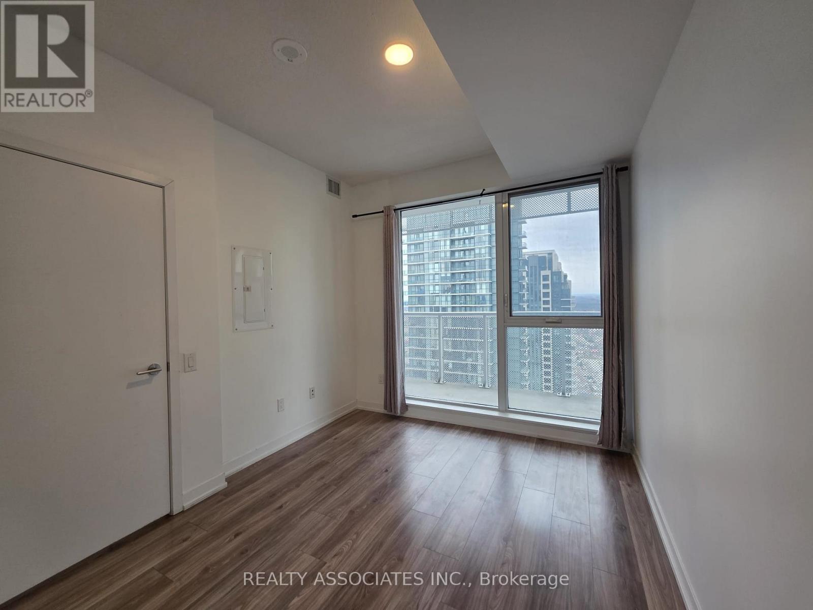 3112 - 4065 Confederation Parkway, Mississauga, Ontario  L5B 0L4 - Photo 9 - W12748652