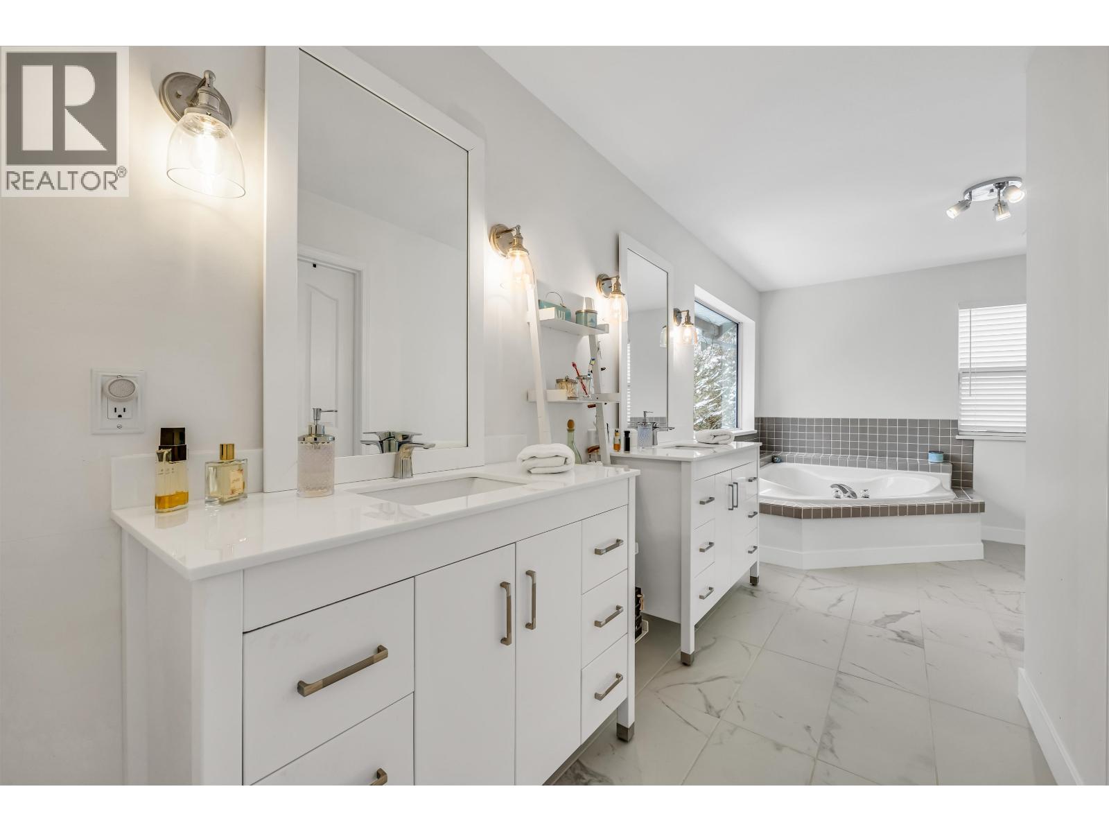 117 Aspenwood Drive, Port Moody, British Columbia  V3H 4V6 - Photo 18 - R3102240