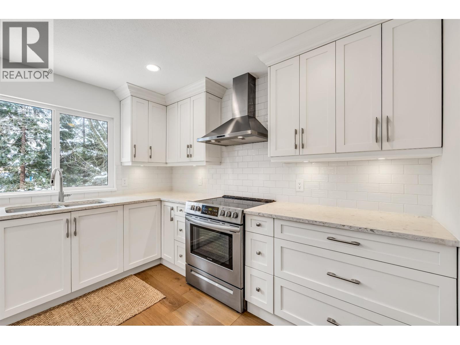 117 Aspenwood Drive, Port Moody, British Columbia  V3H 4V6 - Photo 7 - R3102240