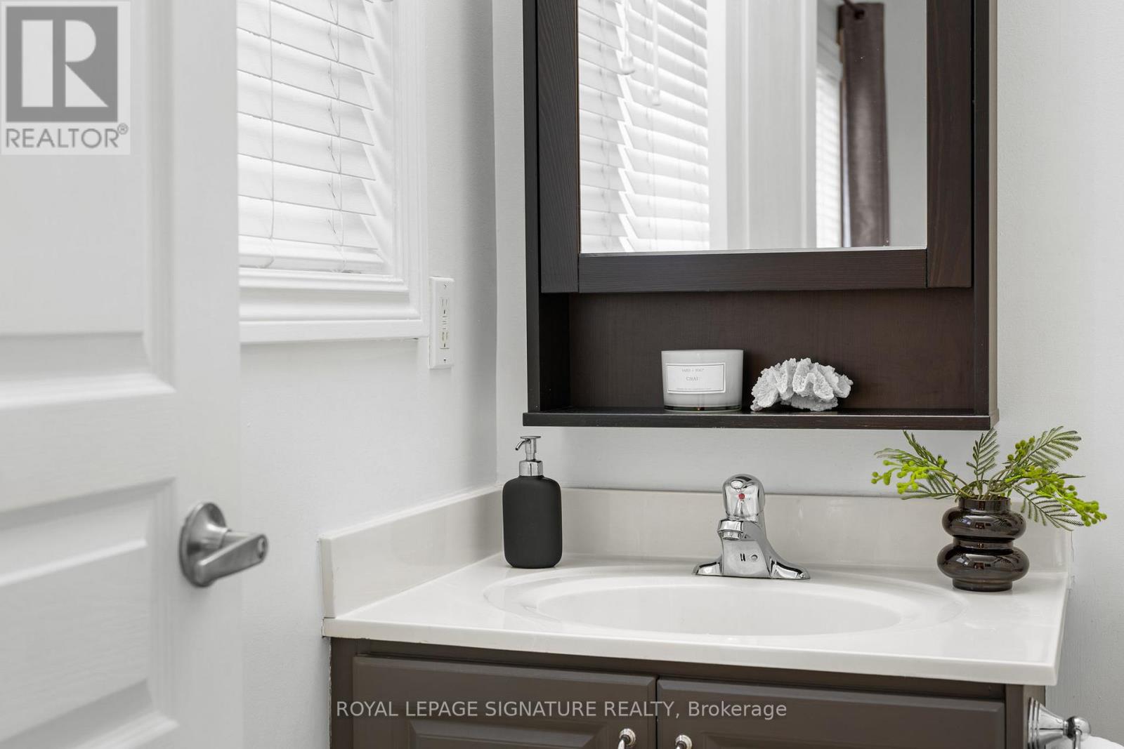 46 - 68 Birdstone Crescent, Toronto, Ontario M6N 5H5 - Photo 28 - W12908468