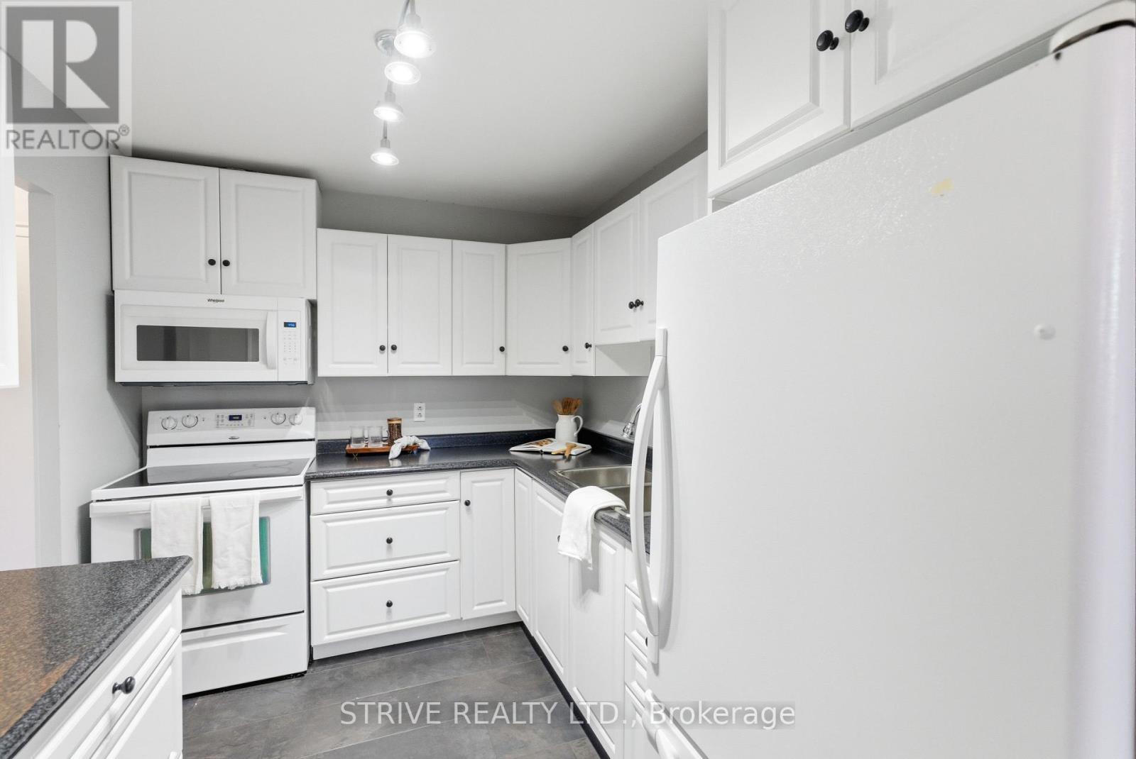 408 - 131 Taunton Road E, Oshawa, Ontario L1G 3T8 - Photo 13 - E12909510